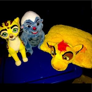 Lion guard plush and pillow